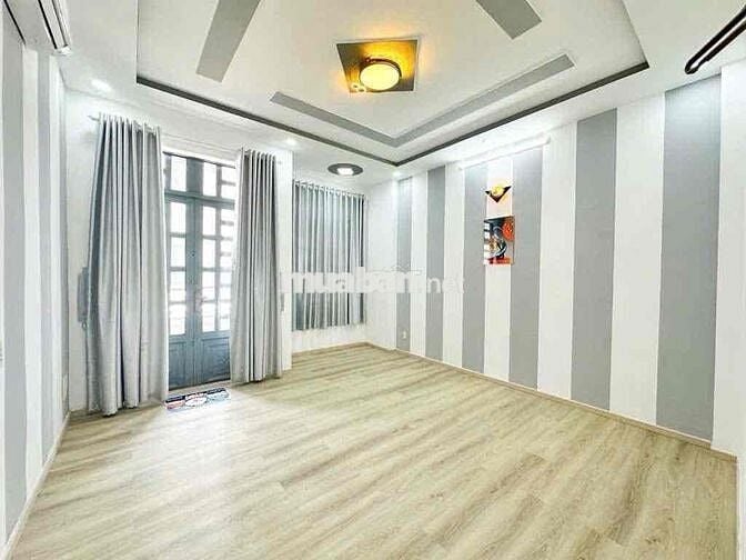 BÁN GẤP NHÀ MỚI - HTP- TT NHÀ BÈ- HXH 6M- SỔ RIÊNG- GIÁ HƠN 4 TỶ