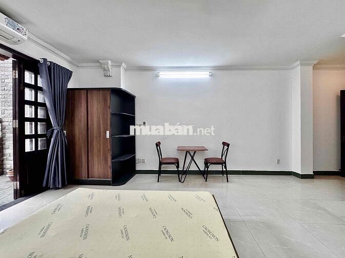 Căn hộ CC full nội thất mới có BAN CÔNG lớn kế BV Thống Nhất 7 Hiền