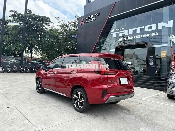 Xpander Premium 2023 xe hãng hỗ trợ trả góp