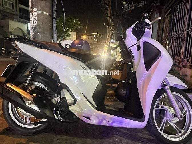 Cần bán xe SH 125i BS TP