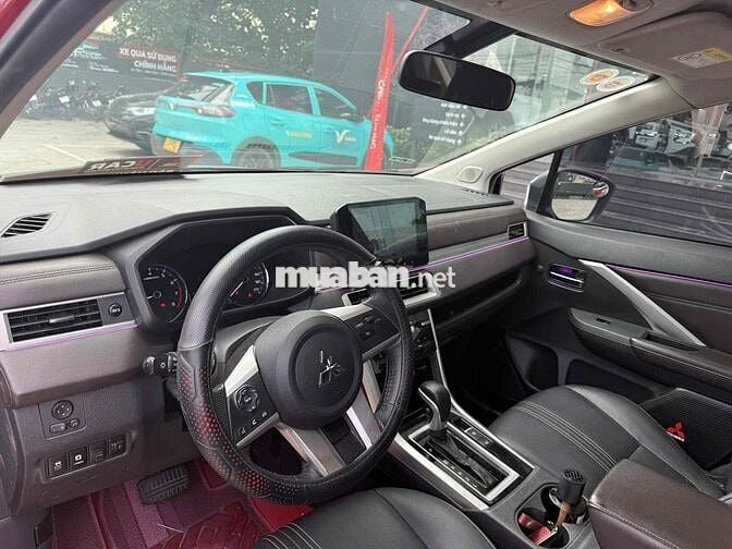 Xpander Premium 2023 xe hãng hỗ trợ trả góp