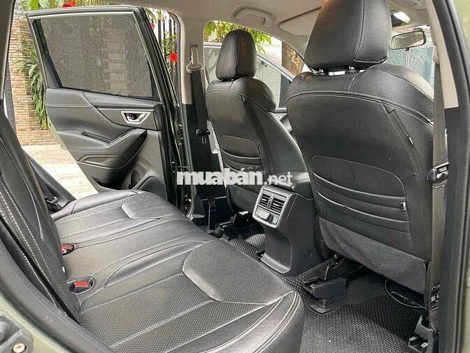 Subaru Forester 1/2020 I-S Eyesight - 82000 km