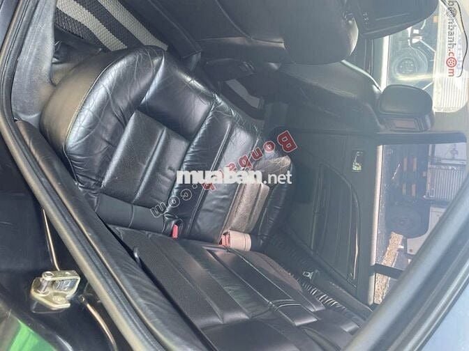 Xe Ford Mondeo 2.5 AT 2005 - 90 Triệu