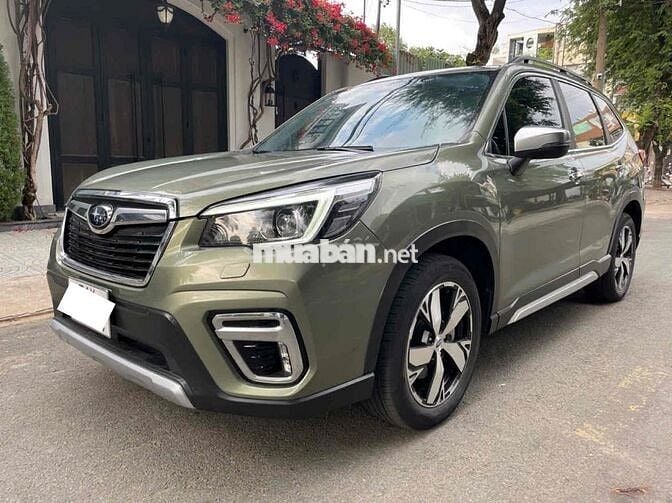 Subaru Forester 1/2020 I-S Eyesight - 82000 km