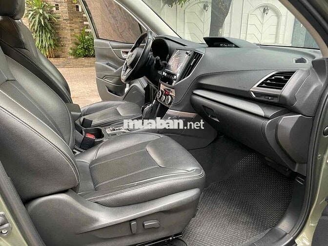 Subaru Forester 1/2020 I-S Eyesight - 82000 km