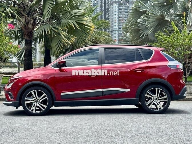 VinFast VFe34 2022 - Màu đỏ - 2v3km