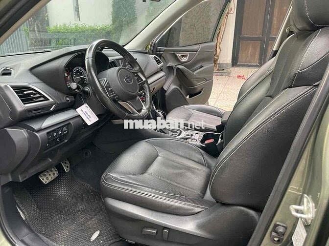 Subaru Forester 1/2020 I-S Eyesight - 82000 km