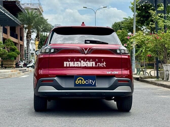 VinFast VFe34 2022 - Màu đỏ - 2v3km