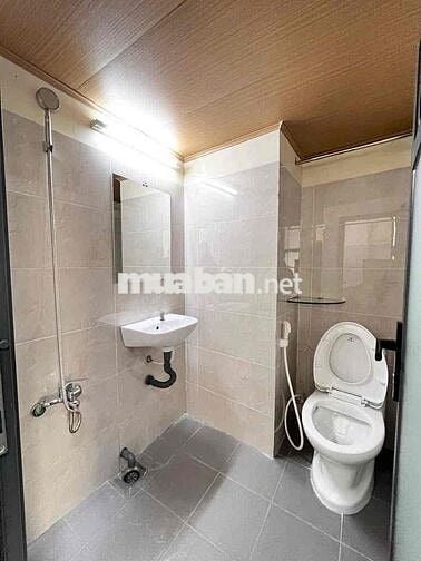 Duplex Cửa Sổ Trời Thang Máy Bảo Vệ Bình Thạnh Gần Hutech Ngoại Thương