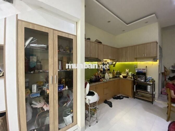 Chỉ 4.9 tỷ hẻm xe hơi 3 tầng dt 57m2 dt san 171m2. Hiệp bình phước.