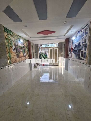 cần bán gấp nhà Bình Chánh Phạm Hùng 1T2L diện tích lớn SHR gần trường