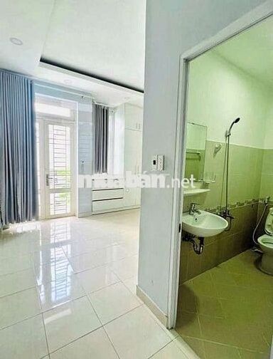Mua nhà tặng full nội thất 90m2, đường 6m, gần BX Quận 8