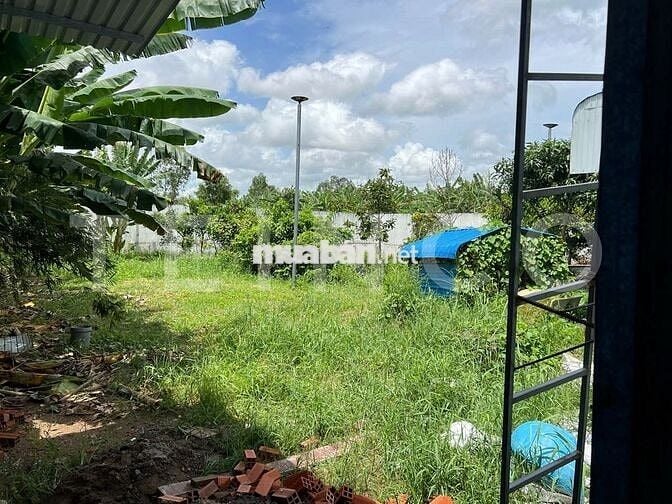 Kho xưởng 735m² có điện 3 pha, mặt tiền đường Quốc Lộ 91B,lộ Container