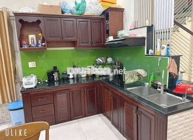 Mua nhà tặng full nội thất 90m2, đường 6m, gần BX Quận 8