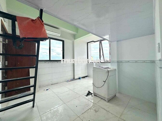 Studio Ban Công DT_45M2 Full Nội Thất Máy Giặt Riêng Gần Đại Học VLU
