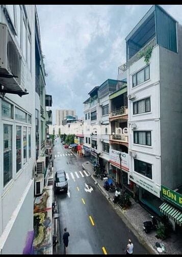 Tôi cần bán nhà mặt ngõ ô tô tải chánh kinh doanh sầm uất .