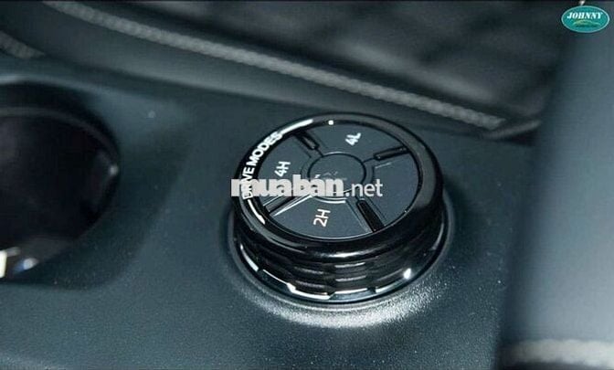 Ford Everest Platinum–Xe sang,full option,giá tốt