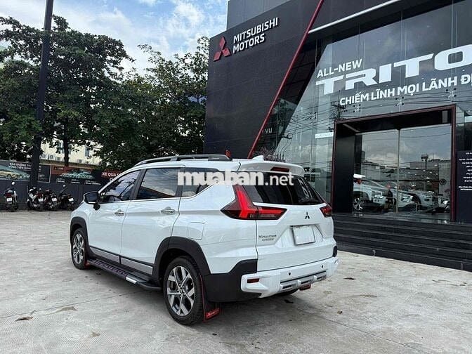 Xpander Cross 2024- chạy chỉ 10 ngàn cây