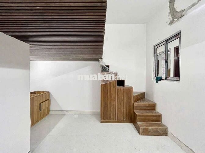 DUPLEX MỚI XÂY NGAY ETOWN CỘNG HÒA CÓ MÁY LẠNH GÁC CAO CHỈ 4TRxxx