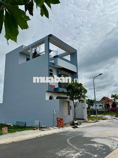 Nhà mới 1 trệt 1 lầu,3PN xã Tân Phú Trung, Củ Chi. SHR - giá 3 tỷ 5