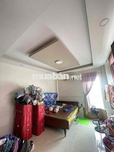MT LÊ LỢI, CÁCH NGÃ 5 TTHM 50M, HÓC MÔN, 4TẦNG KẸP HẺM KD TẤP NẬP TỐT