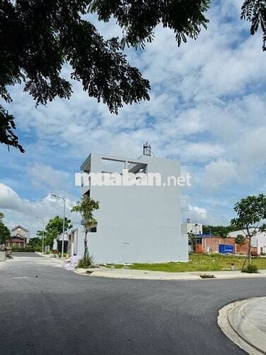 Nhà mới 1 trệt 1 lầu,3PN xã Tân Phú Trung, Củ Chi. SHR - giá 3 tỷ 5