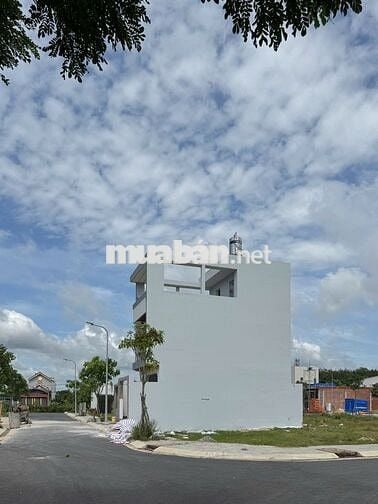 Nhà mới 1 trệt 1 lầu,3PN xã Tân Phú Trung, Củ Chi. SHR - giá 3 tỷ 5