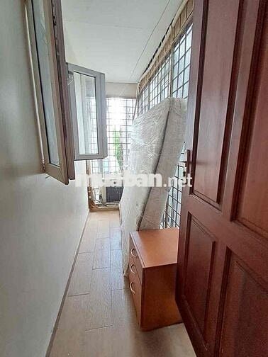 Cần bán nhà 81m2 4.9 tỷ Nam Thành Công, C18 Bộ Công An 36 Nguyên Hông