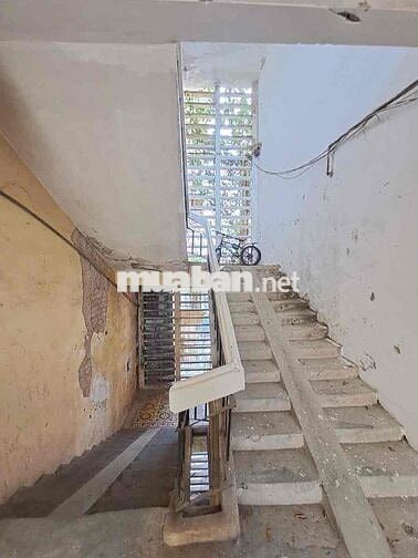 Cần bán nhà 81m2 4.9 tỷ Nam Thành Công, C18 Bộ Công An 36 Nguyên Hông