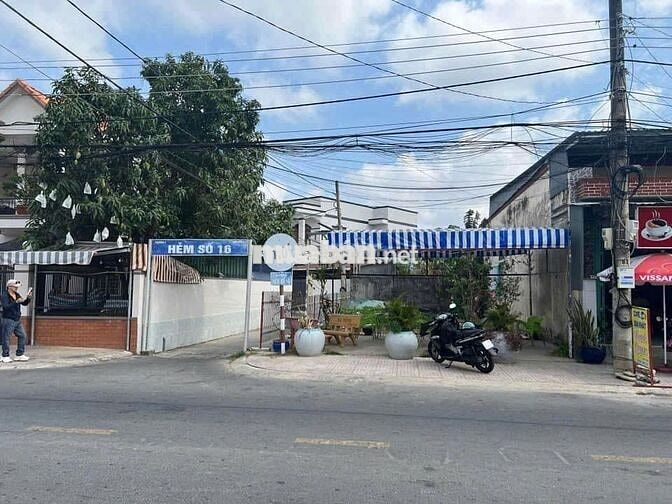 Chính chủ bán đất lô góc 2 MT đường Nguyễn Thái Học DT 130m2 Gò Công