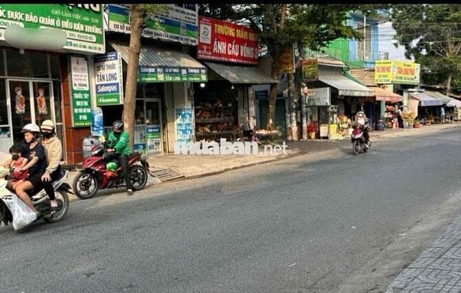 BIỆT THỰ MẶT TIỀN ĐƯỜNG TÊN KINH DOANH SẦM UẤT RẤT NGỘP GIÁ 16TỶ NHỈNH