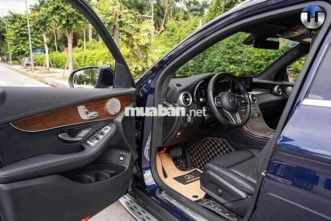 Mercedes Benz GLC 2022 200 4MATIC - 20000 km