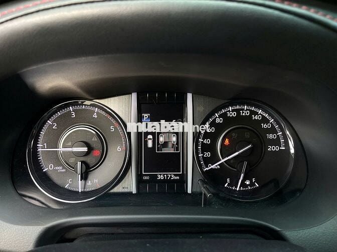 Toyota Fortuner Legender 2.4AT 2021 - 36173 km