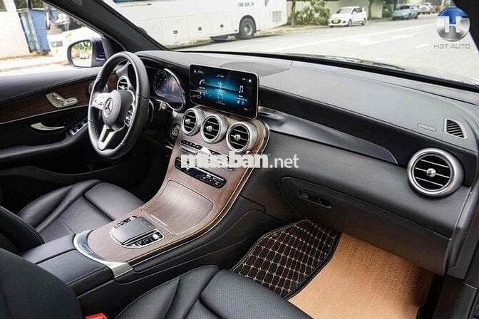 Mercedes Benz GLC 2022 200 4MATIC - 20000 km