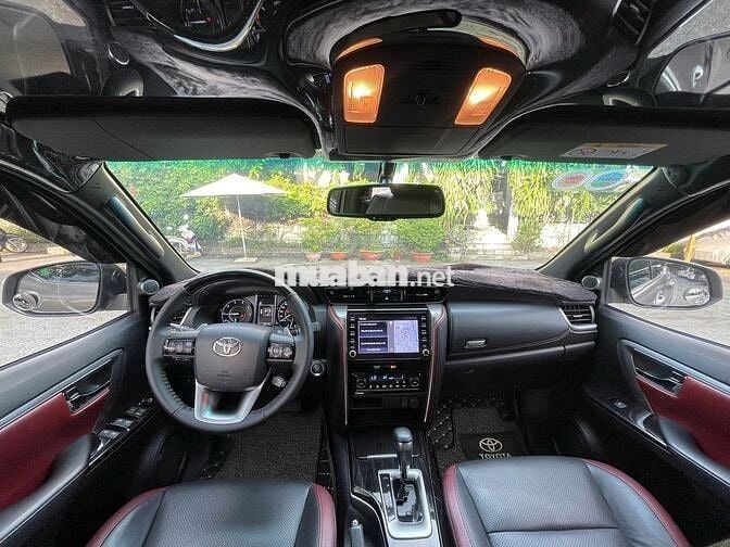 Toyota Fortuner Legender 2.4AT 2021 - 36173 km