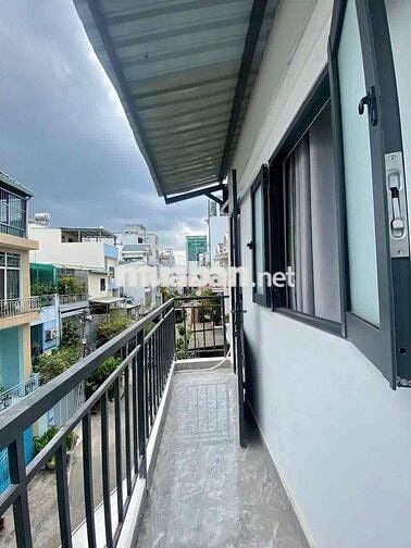 ➡️🔑Chi thuê căn Stu, bancol thoáng mát, gần trường ĐH UEF, Hutech