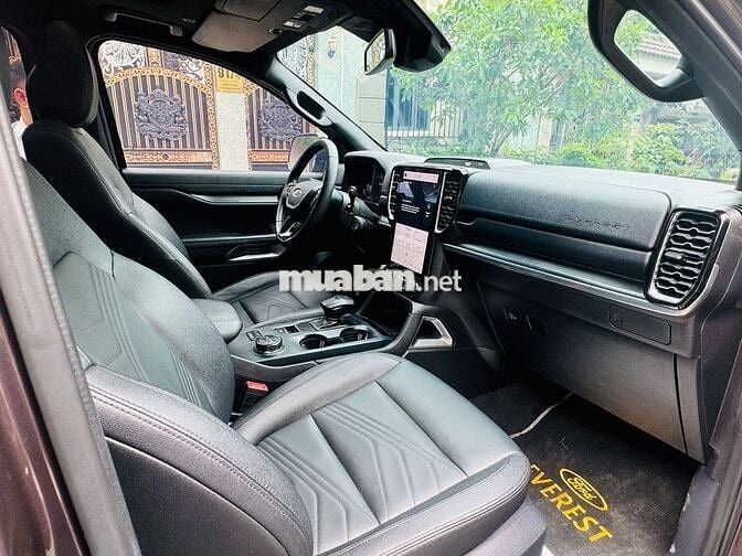 Ford Everest 2023 Titanium 2.0L 4x4 AT - 81000 km