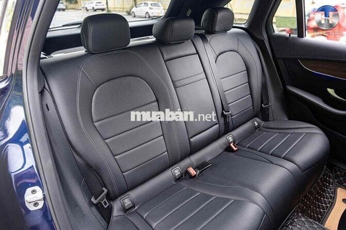 Mercedes Benz GLC 2022 200 4MATIC - 20000 km