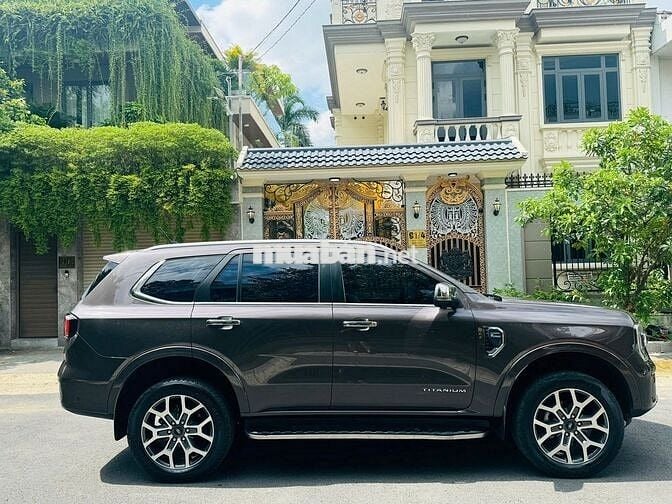 Ford Everest 2023 Titanium 2.0L 4x4 AT - 81000 km