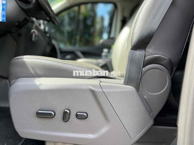 Ford Tourneo 2019 Titanium 2.0 AT - 31000 km