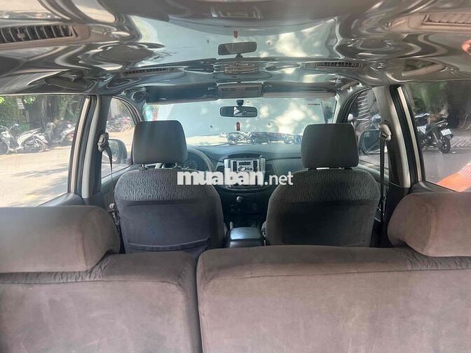 Toyota Innova 2012 E - 120000 km