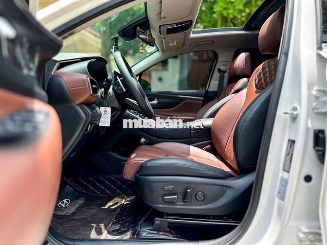 Hyundai SantaFe 2.2D Premium – 2022