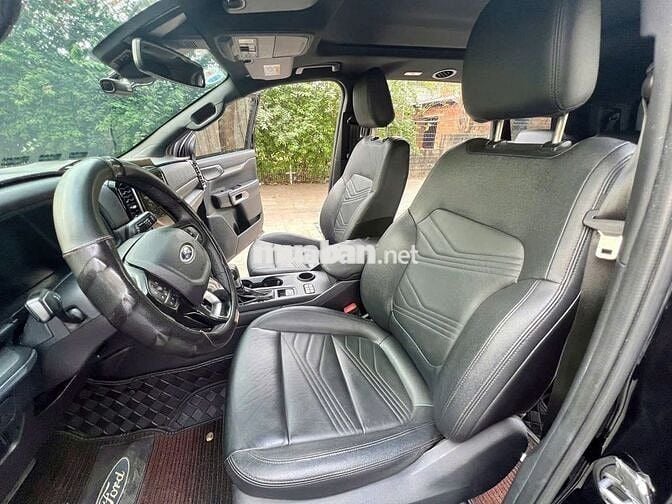 Ford Everest Titanium 4x2 2023 - 59000 km
