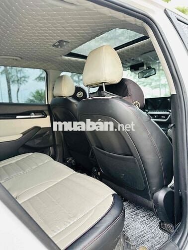 Kia Seltos 2021 model 2022 Premium 1.6 - 60000 km