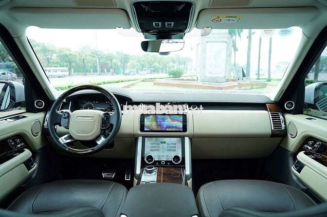 Range Rover Vogue 3.0 LWB – 2019