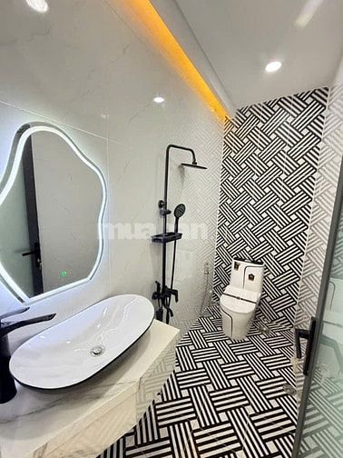 Huỳnh Tấn Phát (ô tô đỗ cửa);4x12m; nhà đẹp 2 tầng; xem nhà thích ngay
