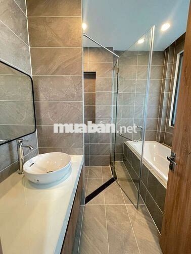 Nhà 3 lầu 4pn full máy lạnh KDC Hưng Phú 1