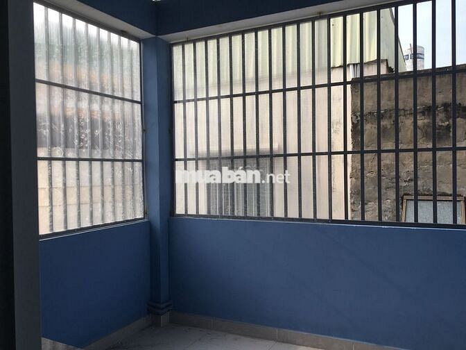 Phòng như hình ngay chợ Bà Chiểu có máy lạnh bếp WC riêng trong phòng