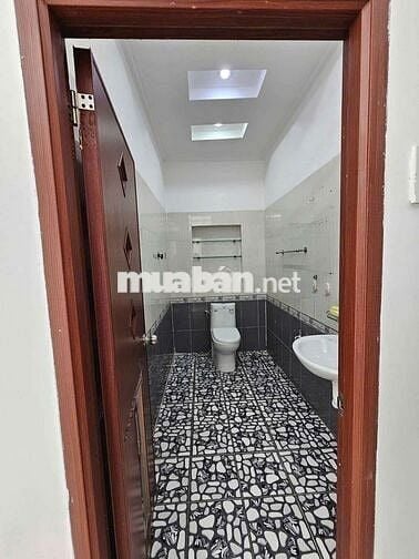 BÁN GIÁ RẺ NHẤT KHU
NHÀ 1 LẦU MỚI ĐẸP - ĐƯỜNG B5 KDC HƯNG PHÚ