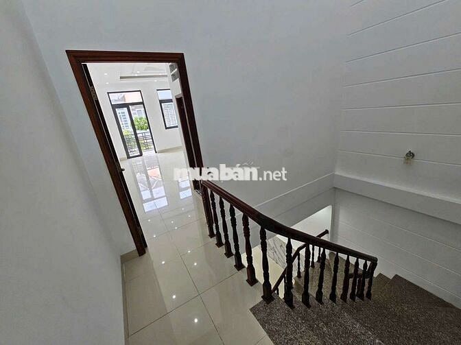 BÁN GIÁ RẺ NHẤT KHU
NHÀ 1 LẦU MỚI ĐẸP - ĐƯỜNG B5 KDC HƯNG PHÚ